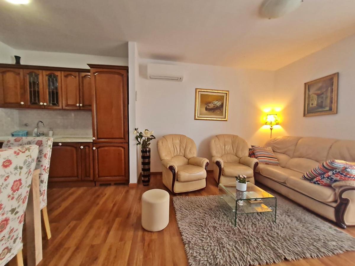 Apartment Nina Marie II Спліт Екстер'єр фото